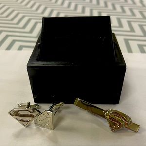 Cuff links and tie clip set